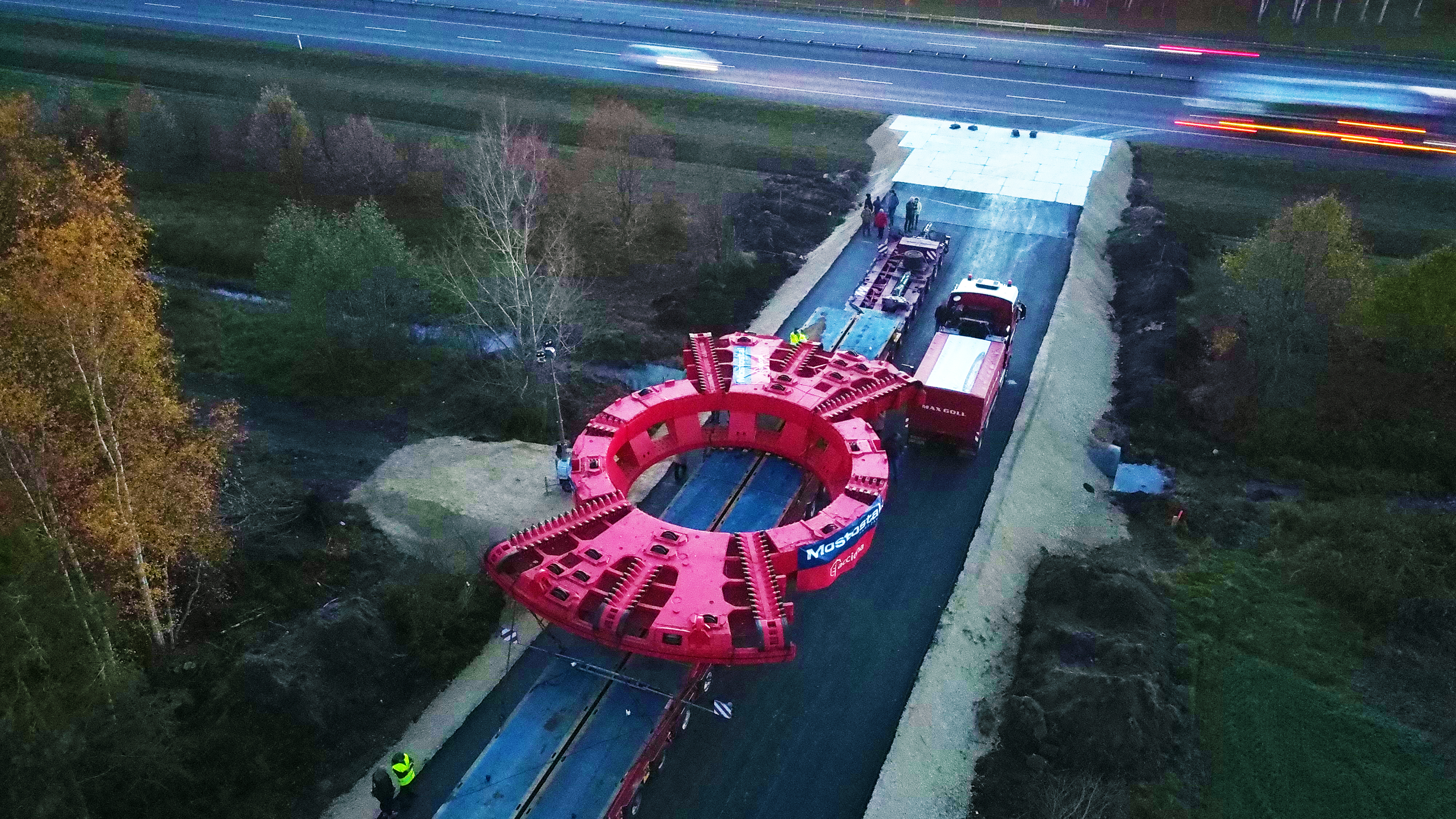 Temporary road for abnormal load - A2 to DW424 image