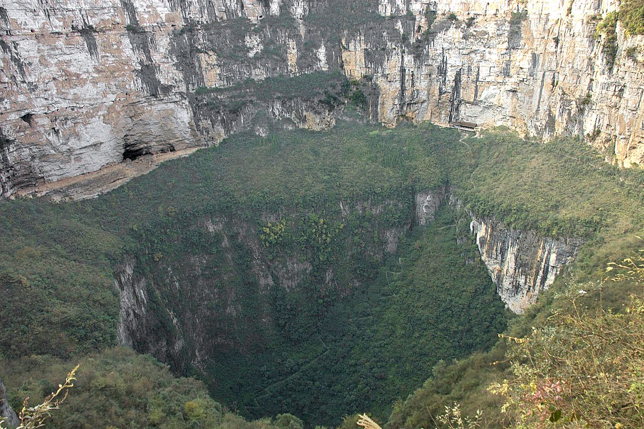 Chongquing-China-Sinkhole.jpg Chongquing-China-Sinkhole.jpg