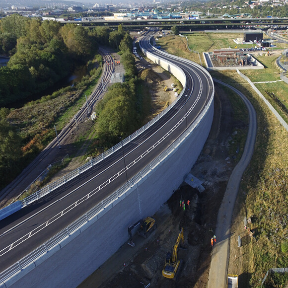 Image of The Benefits of Geogrid & Geotextile Retaining Walls