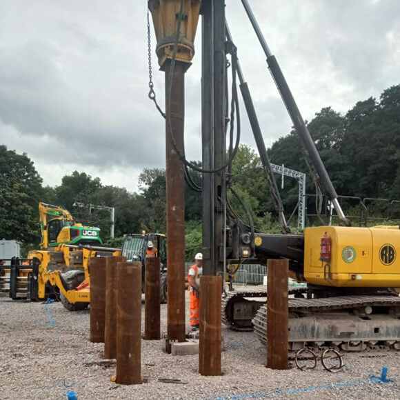 Mobile crane and piling rig working platform image